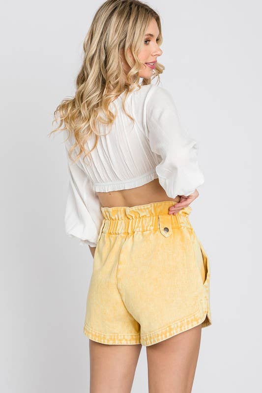 DAISY WASHED DENIM SHORTS - YELLOW