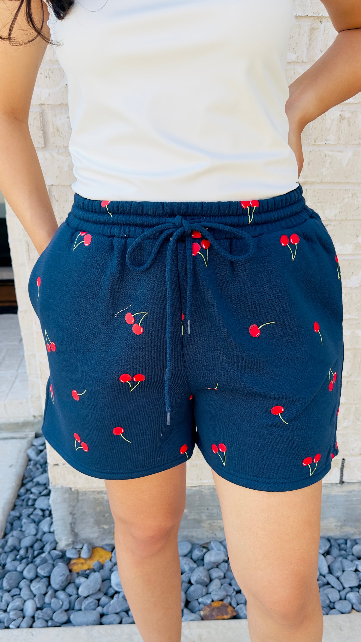 CALI CHERRY FLEECE SHORTS - NAVY