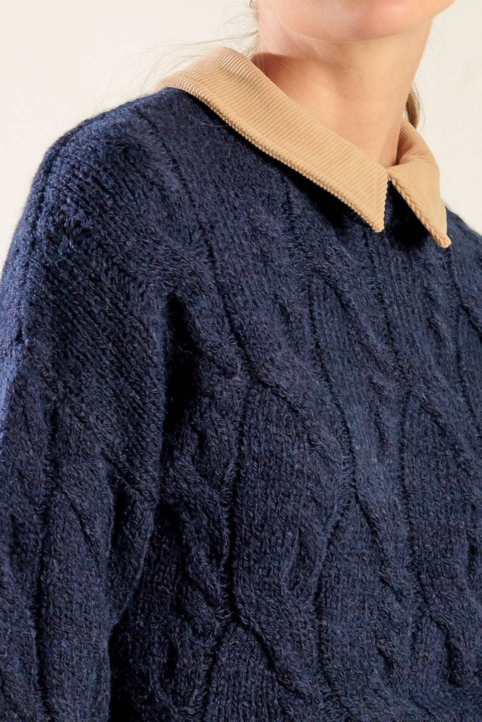 KYLE KNIT SWEATER - NAVY CAMEL