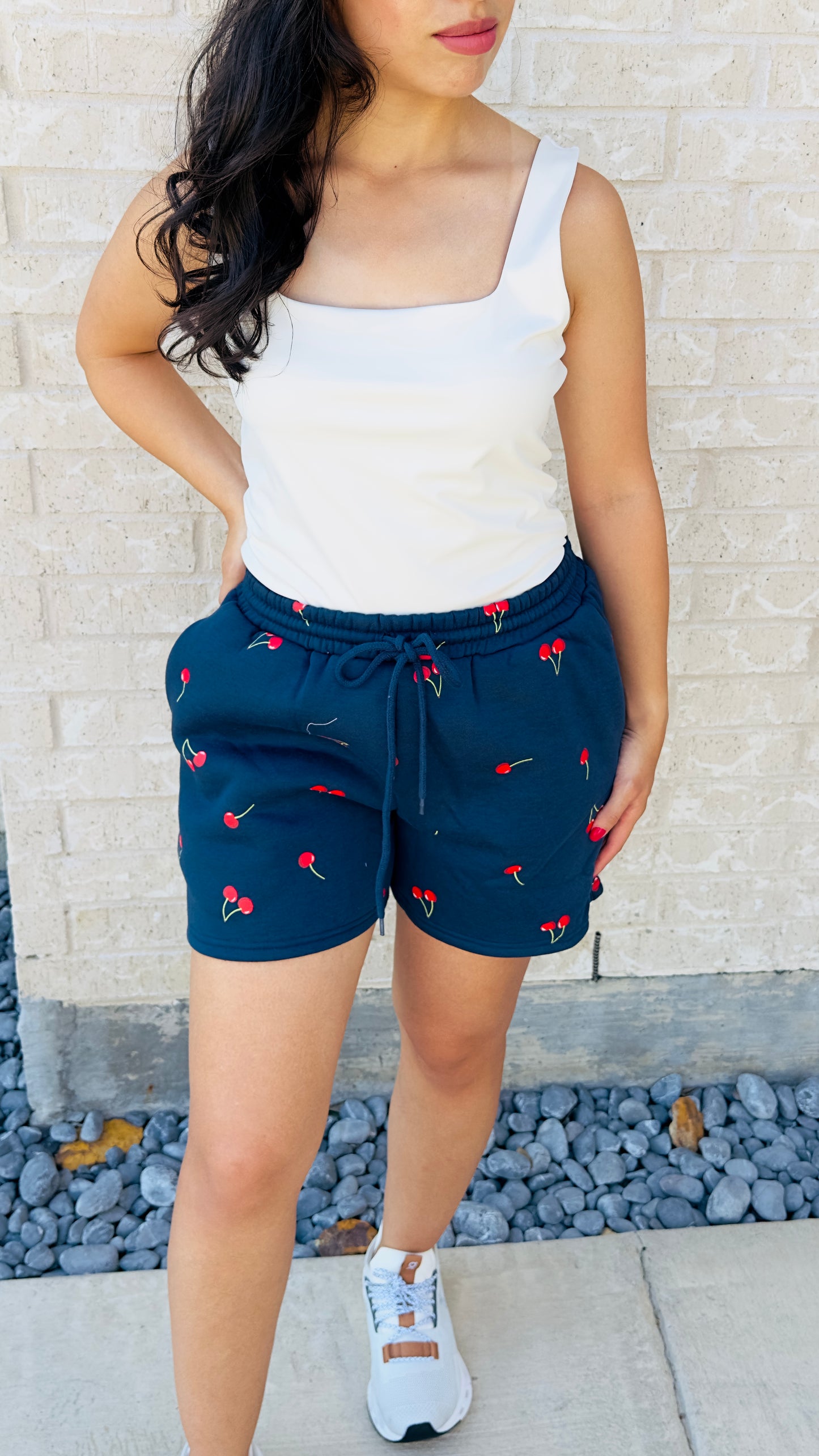 CALI CHERRY FLEECE SHORTS - NAVY