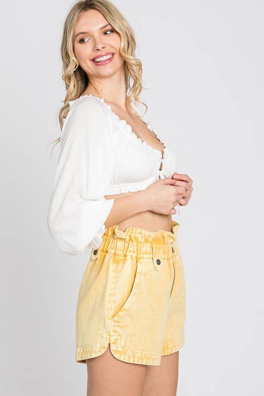 DAISY WASHED DENIM SHORTS - YELLOW