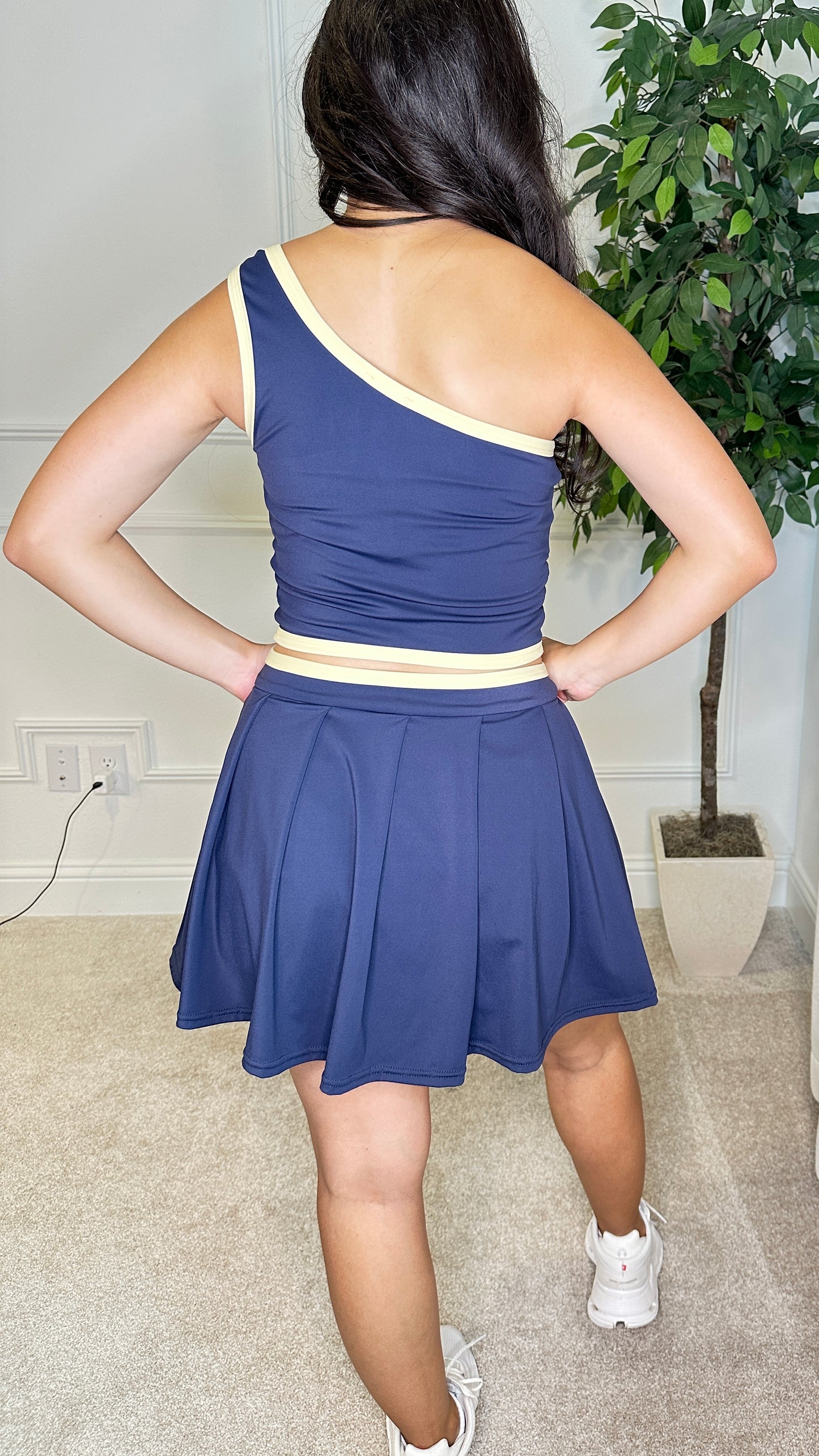 ADDIE TOP & TENNIS SKIRT - NAVY